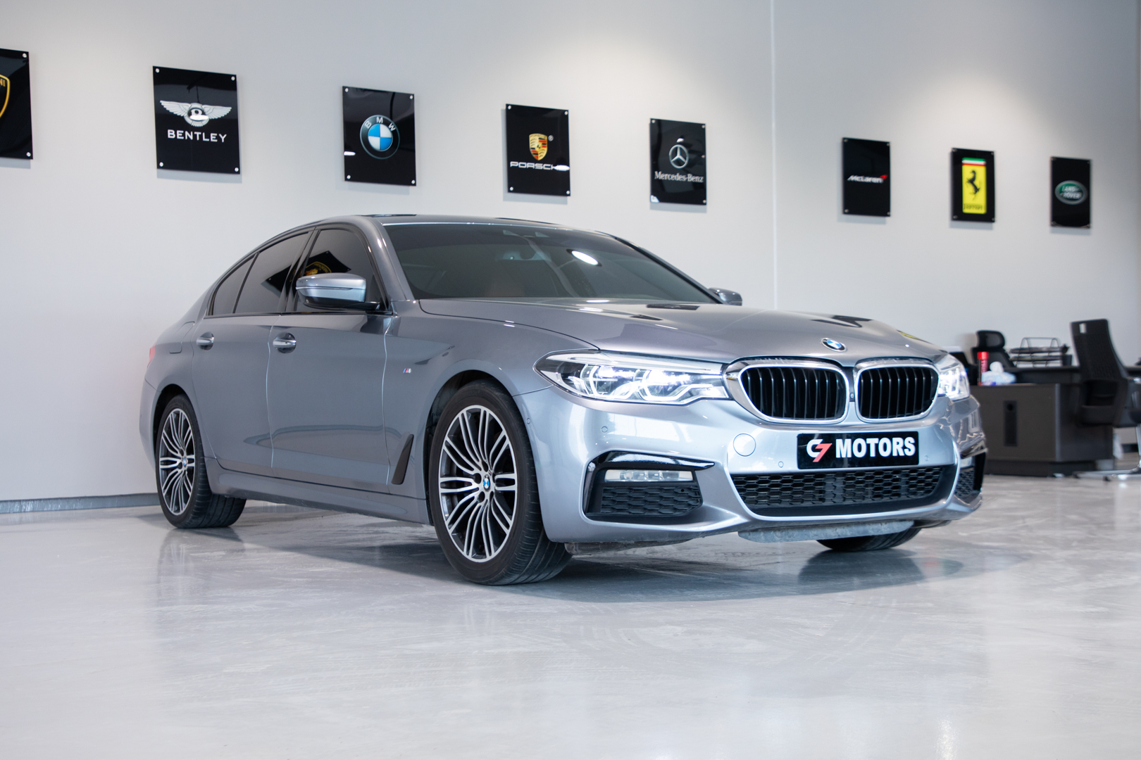 BMW 530i