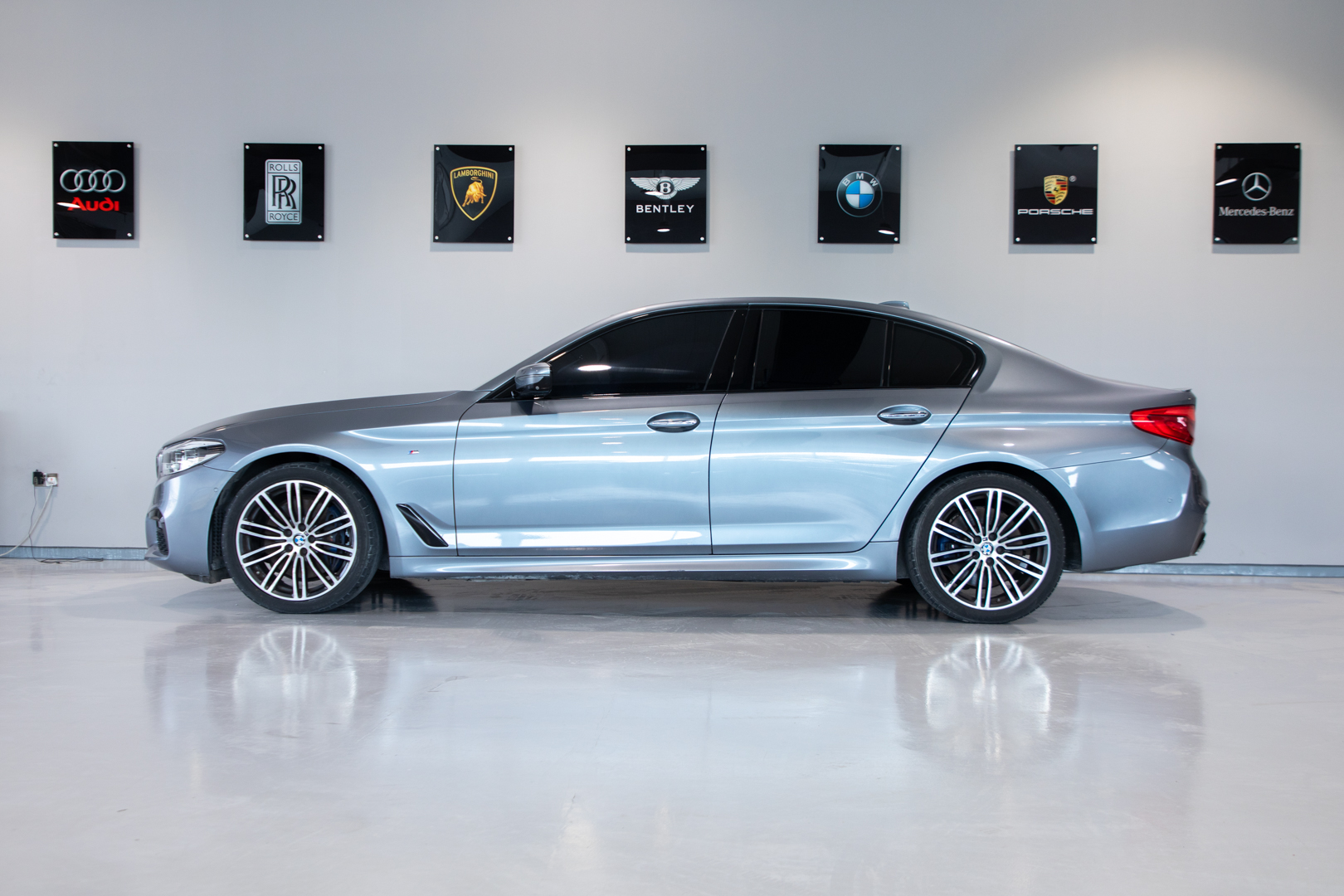 BMW 530i