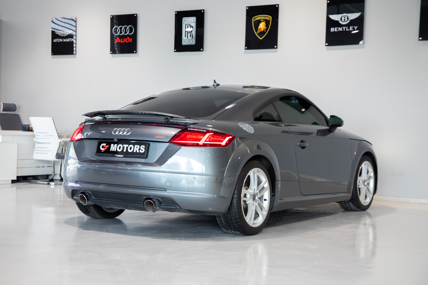 AUDI TT QUATTRO
