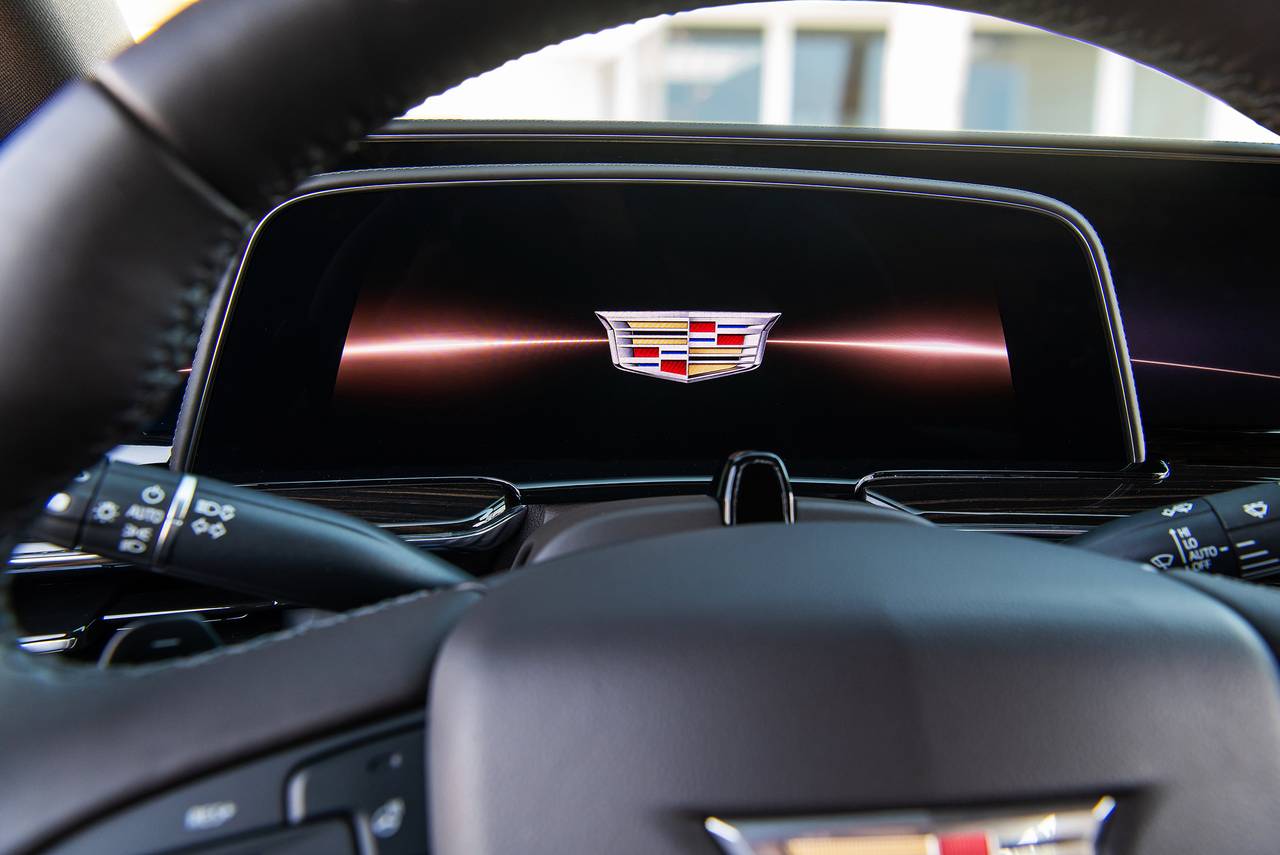 CADILLAC ESCLADE SPORT PLATINUM