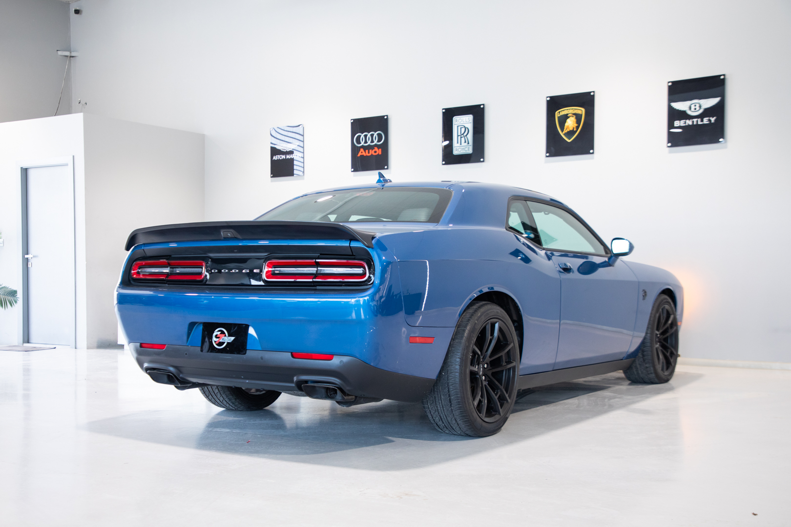 DODGE CHALLENGER HELLCAT