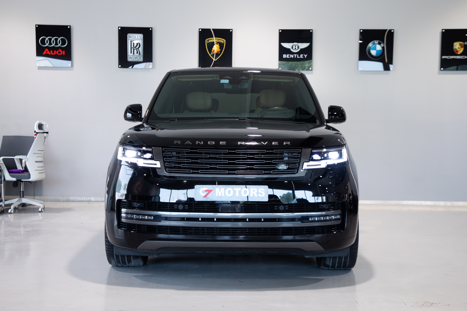 RANGE ROVER VOGUE AUTOBIOGRAPHY