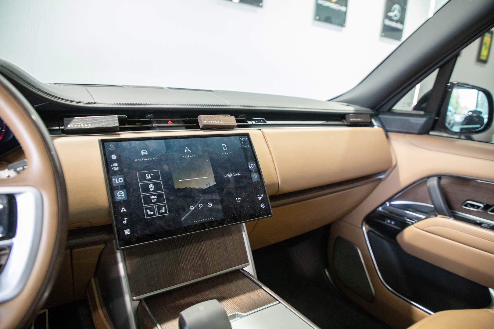 RANGE ROVER VOGUE AUTOBIOGRAPHY