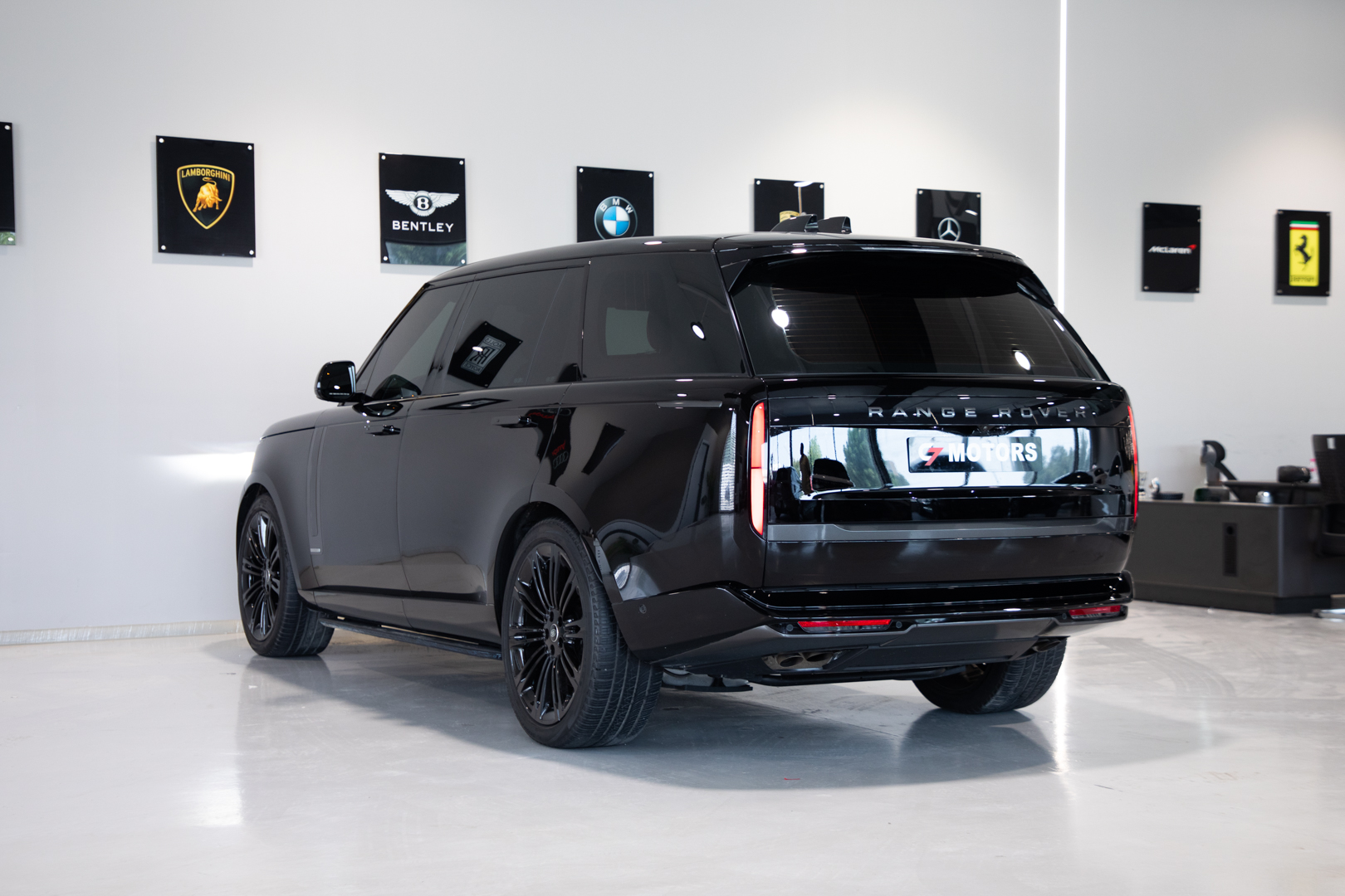 RANGE ROVER VOGUE AUTOBIOGRAPHY