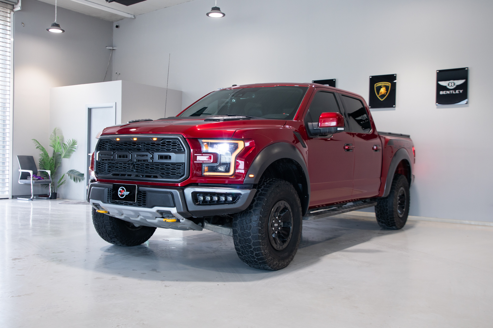 FORD F-Series Pickup SVT Raptor
