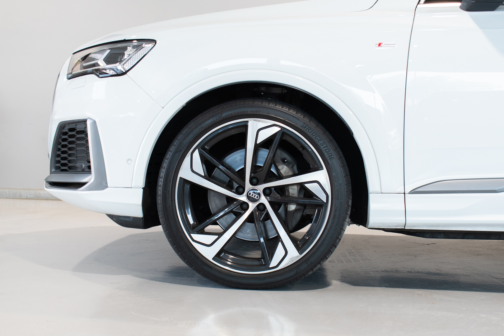 AUDI Q7 55 TFSI quattro S line