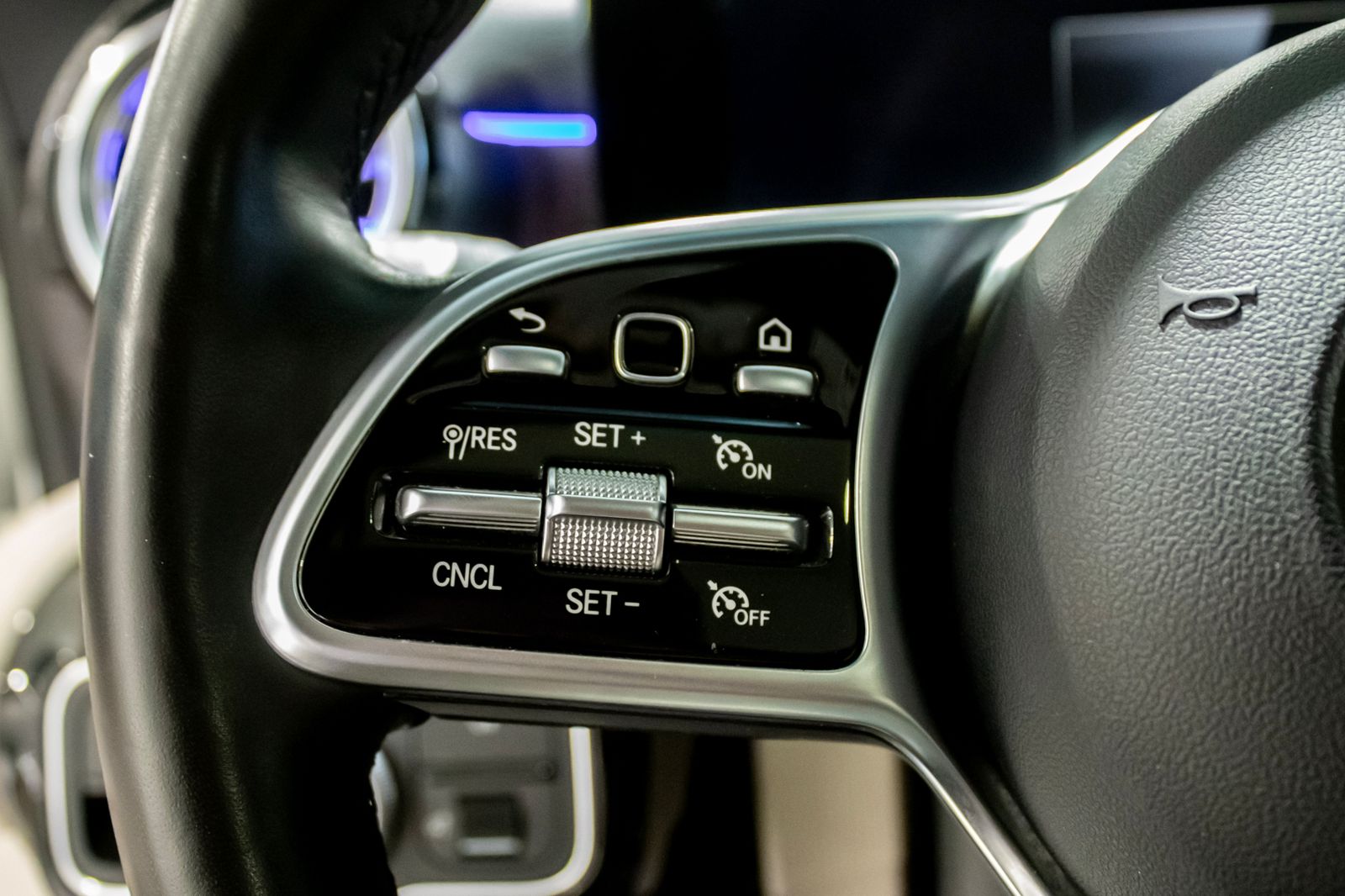MERCEDES CLA 250